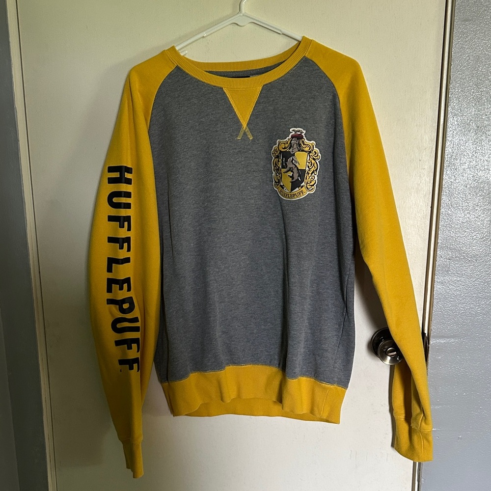 Hufflepuff sweater